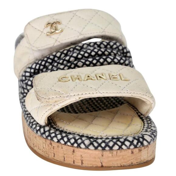 Chanel Chunky 37 Canvas Quilted Flatform Sandals CC-1217P-0006 - Picture 8 of 11